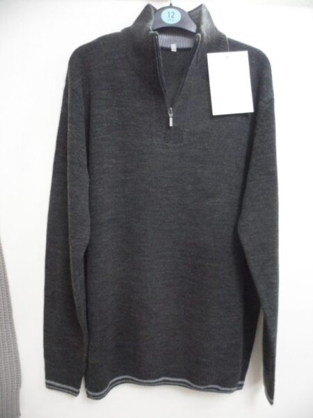 SWEATER 02